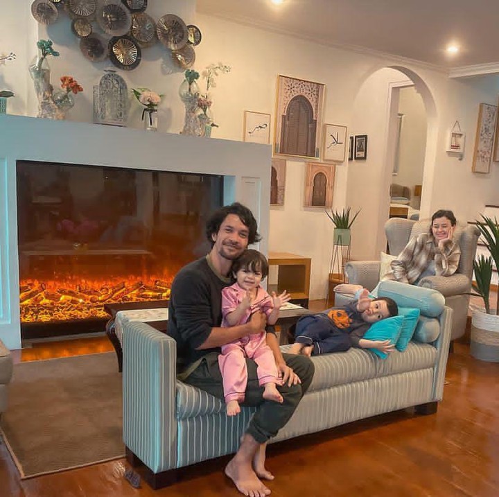 <p>Mengasuh anak tanpa nanny, tentu bukanlah hal yang mudah. Keluarga Kimberly dan Edward bisa menjadi role model bagi Ayah dan Bunda yang juga berniat membesarkan Si Kecil tanpa nanny. (Sumber: Instagram @kimberlyryder)</p>