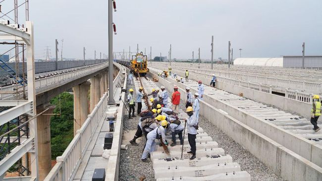 Kereta Cepat Jakarta Bandung Nyambung LRT, Kapan Selesai?