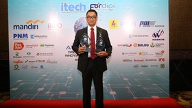 Bos PLN Raih Best CEO Digital Technology & Innovation Award 2023