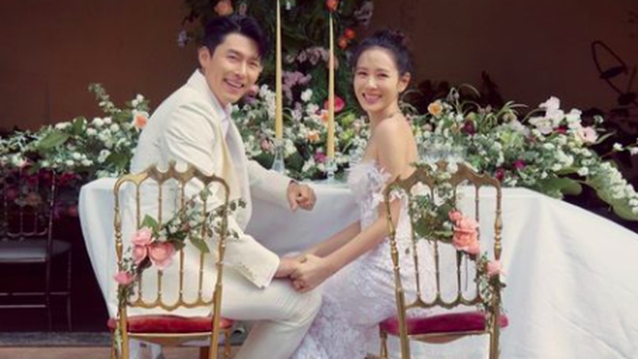 Rayakan 1 Tahun Pernikahan dengan Hyun Bin, Son Ye Jin Unggah Foto Romantis