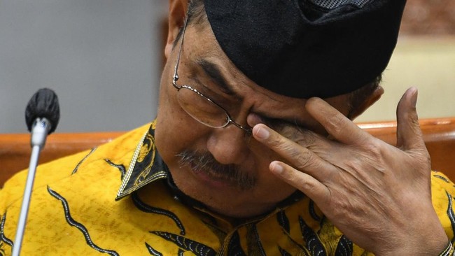 Ketua Majelis Kehormatan Mahkamah Konstitusi (MKMK) Jimly Asshiddiqie mengungkap banyak masalah di tubuh MK.