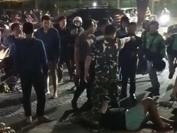 Serang Warga Pakai Batu, Anggota Geng Motor di Medan Dihajar Warga