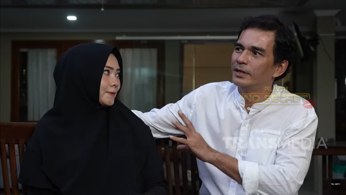 Teddy Syach dan Anne Kurniasih