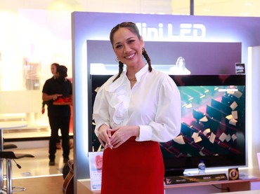 img-title Menonton Televisi Jadi Cara Bunga Citra Lestari Nikmati Waktu Luang