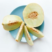 Buah Melon yang Sering Jadi Menu Takjil Ternyata Miliki Banyak Manfaat untuk Tubuh, Kamu Sudah Tahu? Ini Daftarnya!