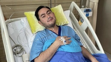 img-title Nassar Sakit Radang Saluran Pernapasan, Ungkap Alasan Larang Rekan Artis Jenguk