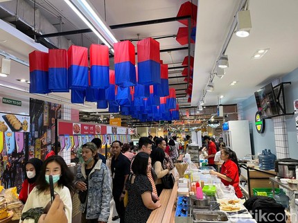 Warga Antusias Sambut Transmart Midnight Sale, Daging Sapi dan Ayam Banyak Diserbu!