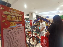 Transmart Midnight Sale Beri Diskon 20 Persen, Sepeda Listrik Laris Manis