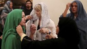 img-title FOTO: UAE Ajak Turis Asing Ikut Nikmati Ramadan di Dubai