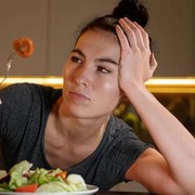 Waspada, Ini 7 Gejala Gangguan Makan yang Tidak Ada Hubungannya dengan Berat Badan