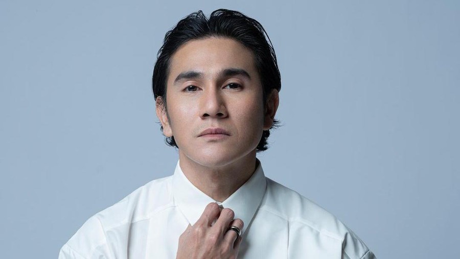 Ibunda Vino G Bastian Dimualafkan Buya Hamka Ibunda Vino G Bastian Dimualafkan Buya Hamka