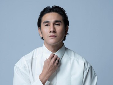 img-title Vino G. Bastian Bintangi Serial Adaptasi Buku 'Drunken Monster' Karya Pidi Baiq