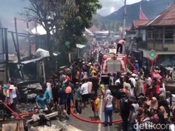 11 Bangunan Terbakar di Solok, 2 Rumah Gadang Ludes
