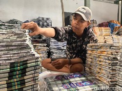 Lebaran dan Politik, Perajin Sarung Majalaya Cuan, Cuan, Cuan