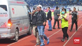 Suporter PSIS dan PSS Bentrok di Jatidiri, Beberapa Terluka