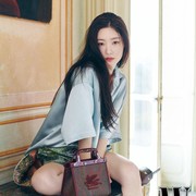 Intip Potret Cantik Jung Chae Yeon dalam Pemotretan Terbaru Bersama W Korea