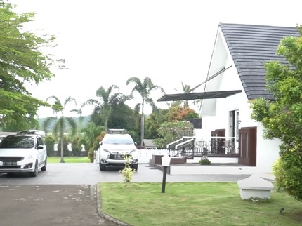 7 Potret Mewah Rumah Pasha Ungu, Luas Banget Disebut Bisa untuk Komplek Perumahan