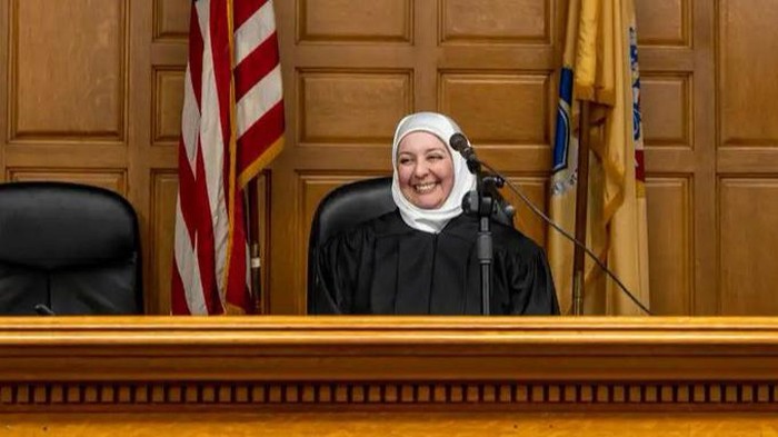 Mengenal Sosok Nadia Kahf, Hakim Perempuan Pertama yang Memakai Hijab di New Jersey