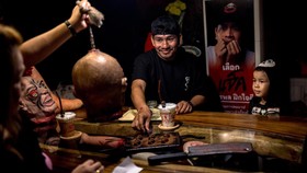 FOTO: Ketika Hantu Jadi Viral di Radio Thailand