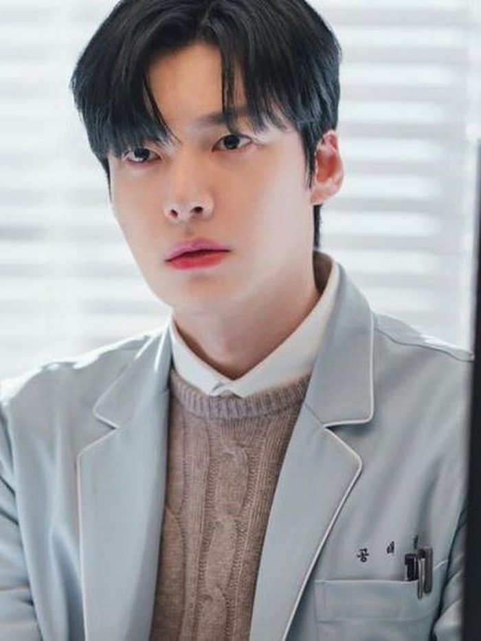 Bahkan, saat ini The Real Has Come jadi salah satu drama dengan rating tertinggi, lho! Kamu sudah menontonnya belum, Beauties?/ foto: instagram.com/kbsdrama