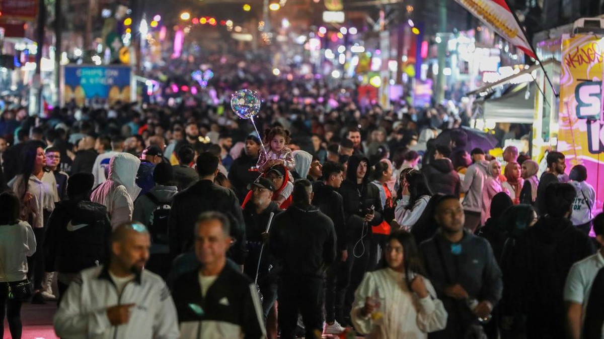 FOTO: Ngabuburit di Pasar Malam Ramadan Sydney