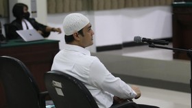 Vonis Ferry Irawan Lebih Ringan dari Tuntutan Jaksa