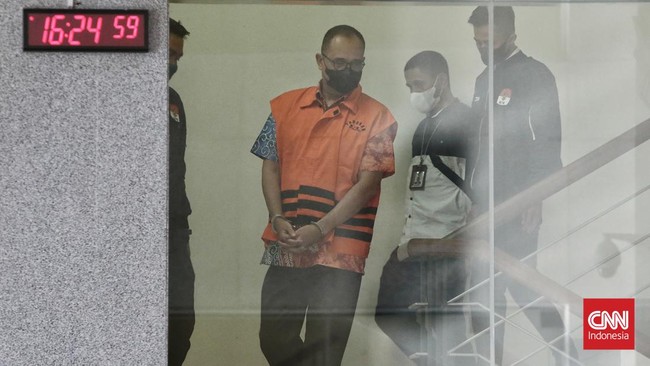 Rafael Alun Trisambodo, ayah dari Mario Dandy Satriyo, menolak membayarkan biaya restitusi kepada Cristalino David Ozora.