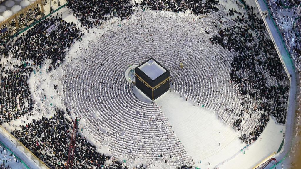 Saudi Siarkan Khutbah Arafah dalam 35 Bahasa, Ada Bahasa Indonesia?