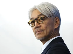 Musisi Legendaris Ryuichi Sakamoto Meninggal usai Berjuang Lawan Kanker