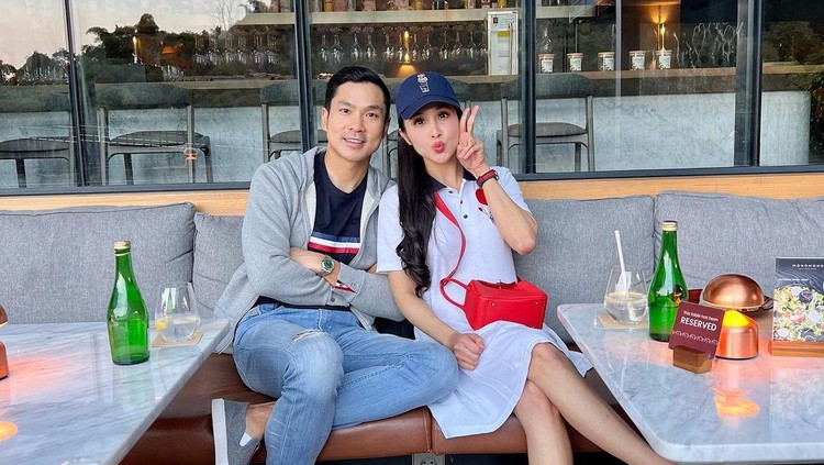 Sandra Dewi dan Harvey Moeis Sandra Dewi dan Harvey Moeis