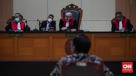 Jaksa Tanya Haris Azhar soal Akun YouTube dan Keuntungannya