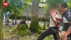 VIDEO: Perampok Bersenpi Di Cilacap Ditangkap, Pelaku Ditembak