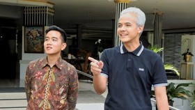 Aksi Gibran Jadi Tuan Rumah di Solo: Dampingi Ganjar hingga Prabowo