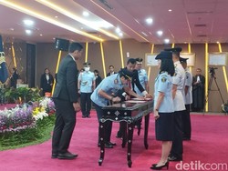 Lantik 5 Pimpinan Tinggi Madya Kumham, Yasonna Minta Terobosan Digitalisasi