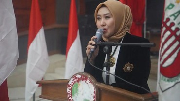 img-title 8 Potret Terbaru Gita KDI, dari Pedangdut Kini Jadi Tenaga Ahli MPRI RI