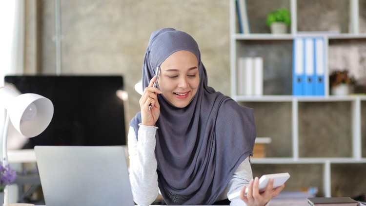 Ilustrasi wanita hijab Ilustrasi wanita hijab