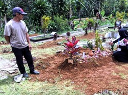 Paryanto, Korban Serial Killer Dukun Tohari Dimakamkan di Sukabumi