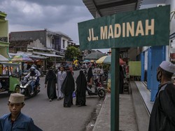 Ngabuburit ke Kampung Madinah, Tarawihnya sampai Sahur!