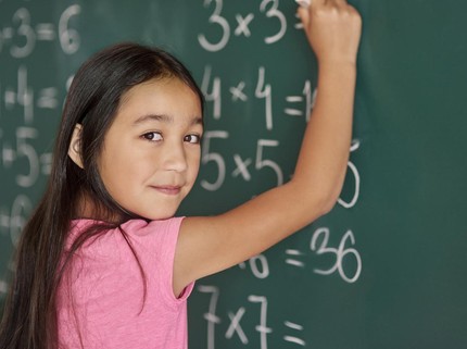 10 Contoh Soal Pembagian Pecahan Materi Matematika SD dan Kunci Jawabannya