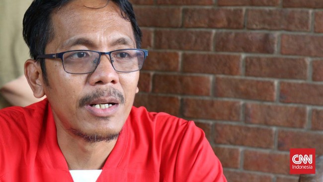 Praktik mafia wasit acap kali disebut bagai kentut, ada baunya tapi tak ada bentuknya. Meski demikian, ada beberapa orang yang mengantongi bukti.