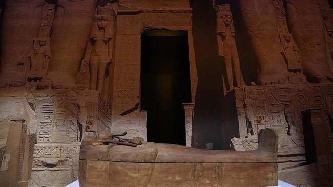 FOTO: Peti Mati Firaun Ramses II Dipamerkan di Paris