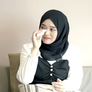 Susah Dekat dengan Orang, Putri Delina Selektif Pilih Pengganti Ibunda?