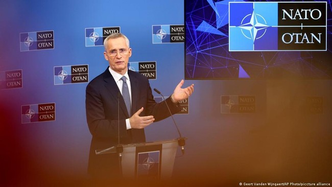Dalam kunjungan perdana di Kyiv selama invasi Rusia, Sekjen NATO menyebut tempat yang tepat bagi Ukraina ada di NATO.