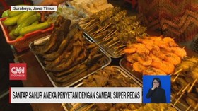 VIDEO: Santap Sahur Aneka Penyetan Dengan Sambal Super Pedas