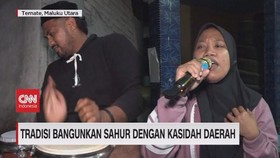 VIDEO: Tradisi Bangunkan Sahur Dengan Kasidah Daerah