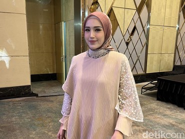 img-title Reaksi Adelia Pasha Usai Kiesha Alvaro Ditampar Dimas Anggara