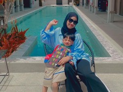 Potret Terkini Bayi Tampan Viral yang Sudah Masuk Sekolah