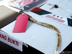 Ngeri! ABG Karawang Luka Parah Dibacok Celurit Saat Perang Sarung