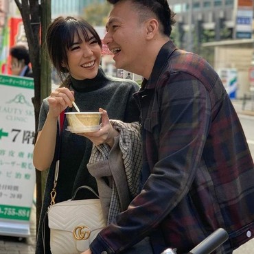 Pose Mesra Gisel & Wijin di Maldives Bikin Salfok, Skandal 19 Detik Disorot