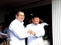 HT Tiba di Kertanegara, Disambut Langsung Prabowo